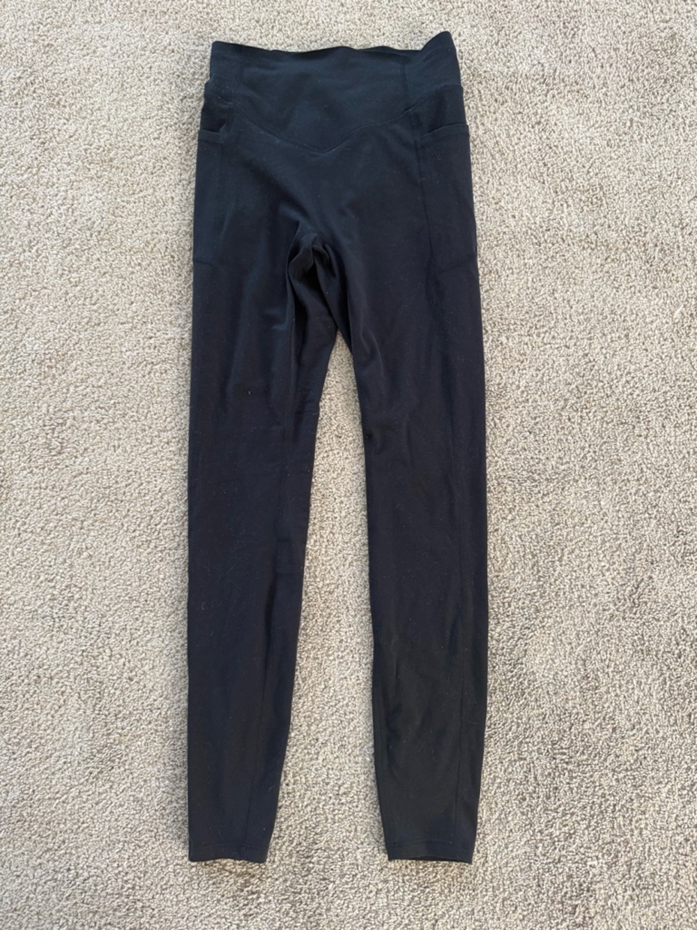 Halara tummy control and butt lift leggings, size small